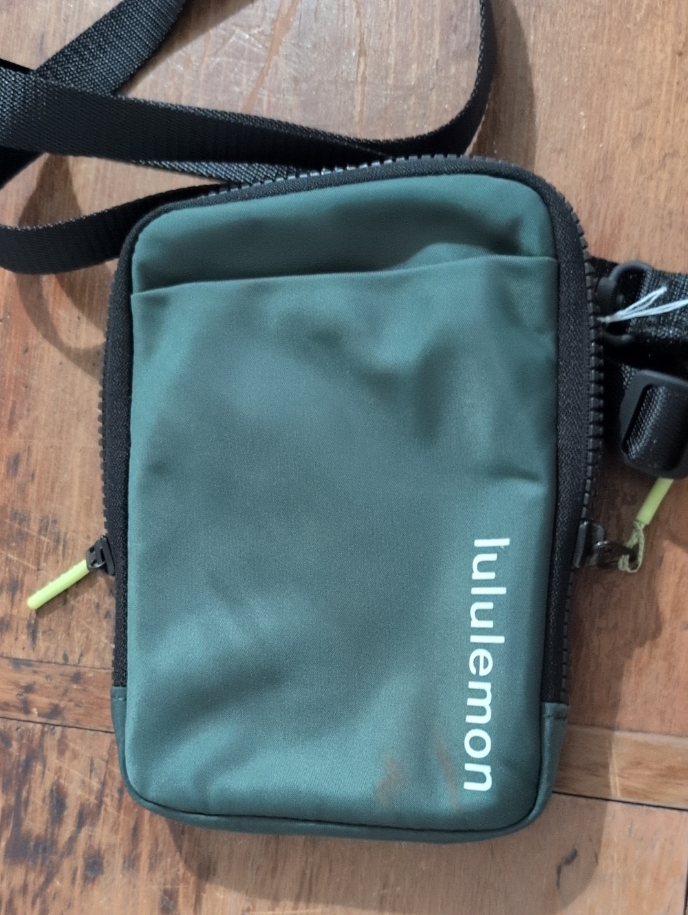 lululemon athletica Small Crossbody Belt Bag in Forest Green with Black Trim